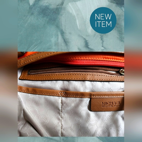 MICHAEL KORS CROSSBODY BAG W/ CANVAS STRAP NO CALLOUTS 🍊EUC - Picture 7 of 9
